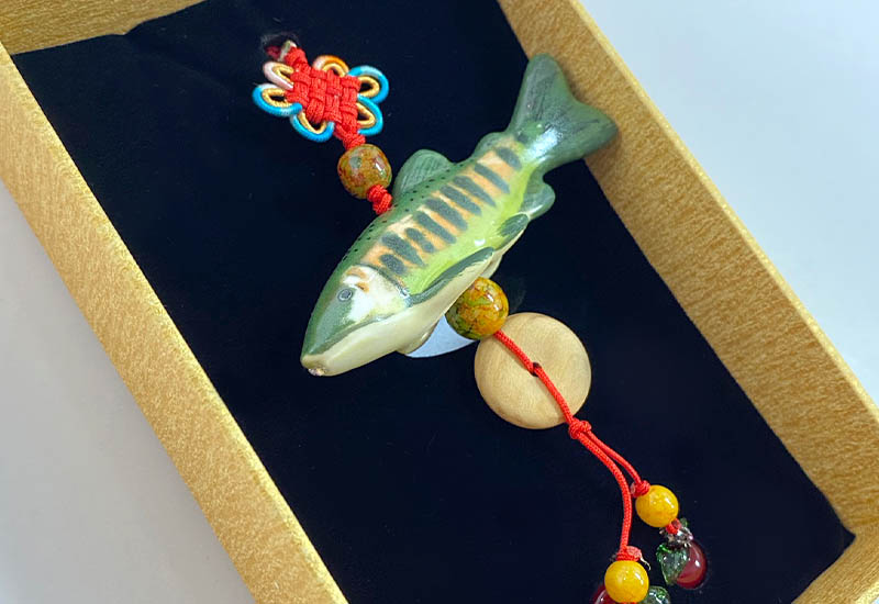 葉佳讓 平安鮭 平安歸來 掛飾 吊飾 台灣木雕 decoration